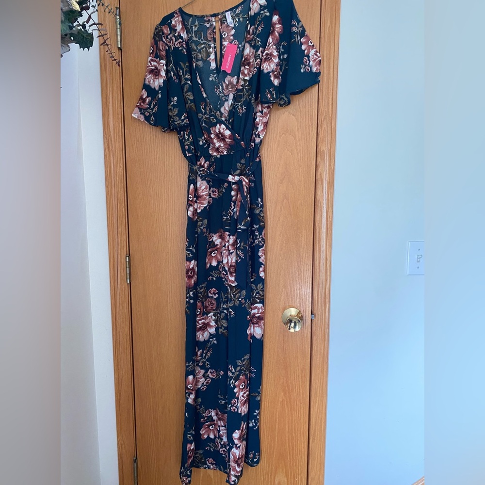 NWT xhilaration floral jumpsuit Sz M